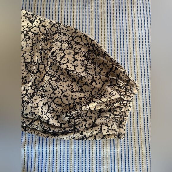 Free people bodysuit cream and black long sleeve bodysuit size medium - Picture 5 of 13